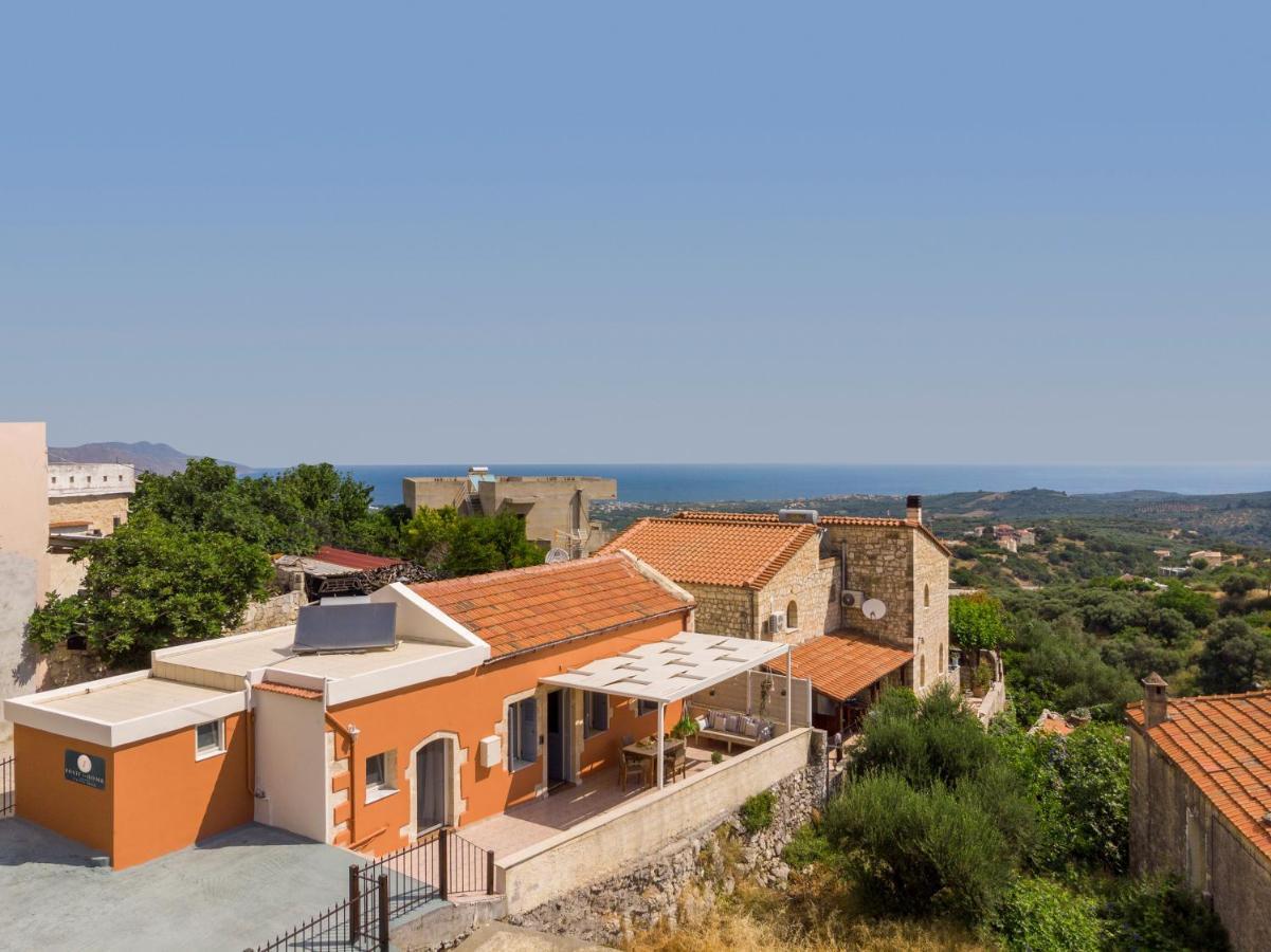 Iosif De Home Kournas Exterior photo