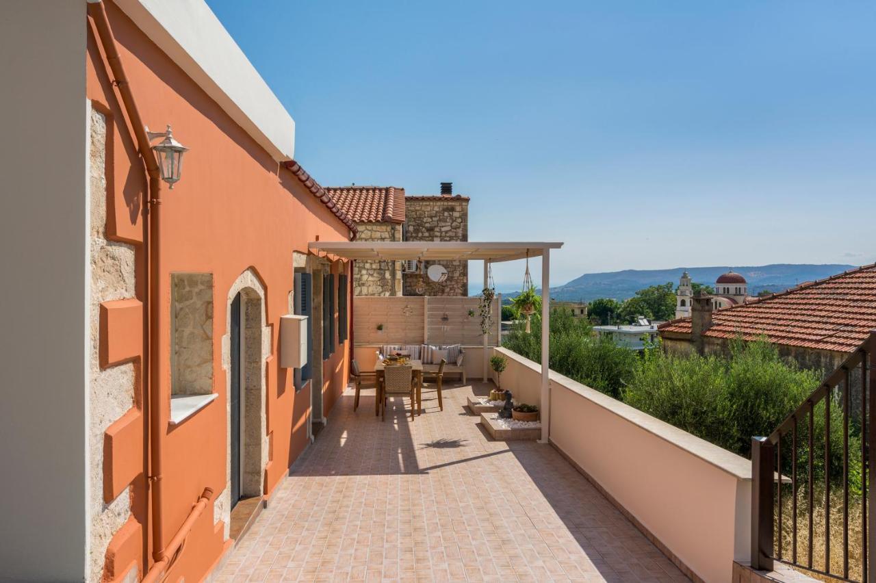 Iosif De Home Kournas Exterior photo